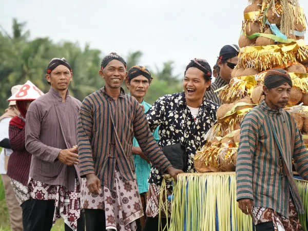 Acara Keagamaan Lokal, Merayakan Tradisi dan Kebersamaan di Indonesia