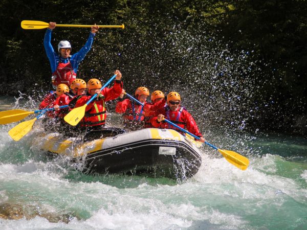 Rafting Sungai Citatih, Petualangan Seru di Alam Sukabumi