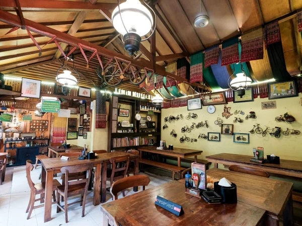 Warung MJS, Sensasi Jawa Otentik di Tengah Jakarta