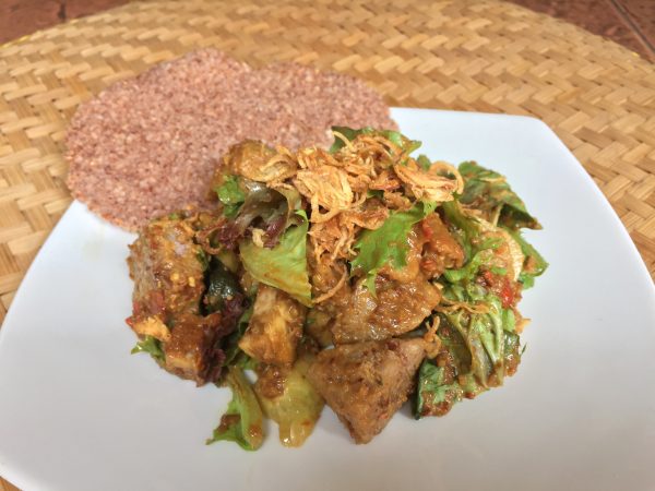 Tipat Cantok, Kuliner Khas Bali yang Menggugah Selera