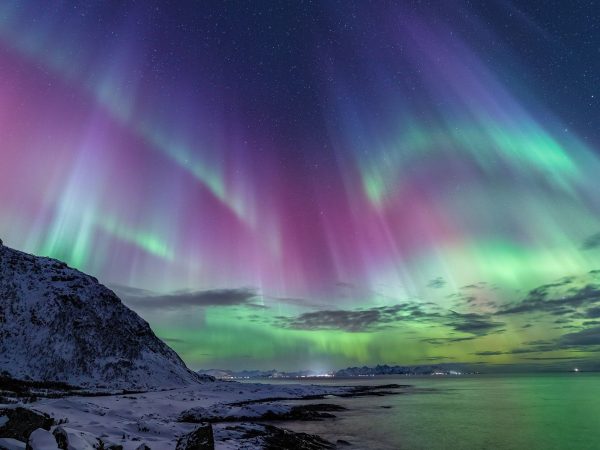 Aurora Borealis, Tarian Cahaya Utara yang Memukau di Langit Arktik