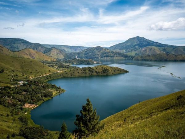 Danau Toba Sumatra Utara, Pesona Geologi dan Budaya Batak