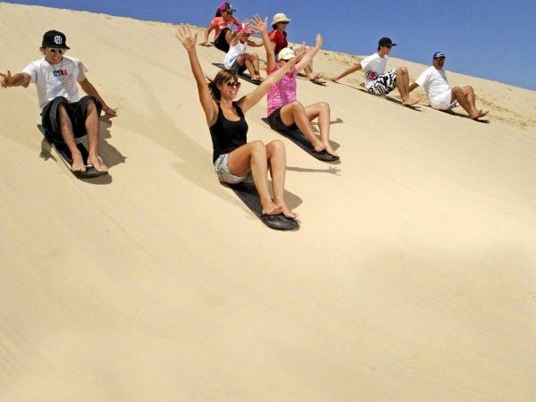 Sandboarding di Valizas, Serunya Berseluncur di Bukit Pasir Uruguay