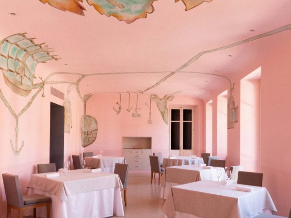 Piazza Duomo, Alba, Italia: Pusat Sejarah dan Kuliner di Hati Langhe