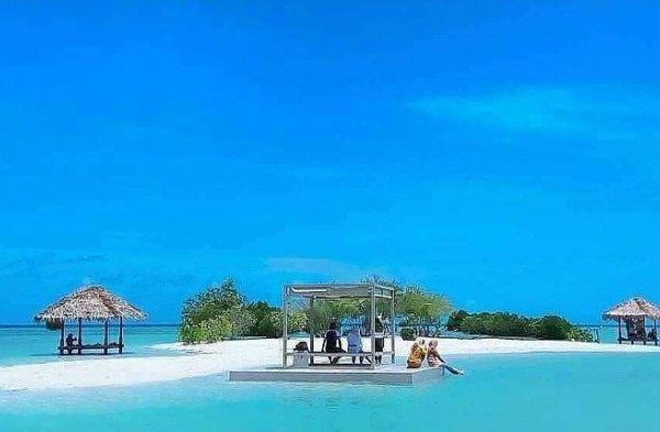 Menikmati Keindahan Pantai Pasir Perawan di Pulau Pari, Surga Tersembunyi di Kepulauan Seribu